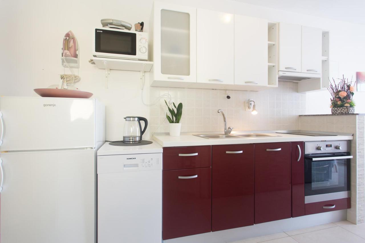 Apartments Bandic - 30 Meters To The Beach Trogir Exteriér fotografie