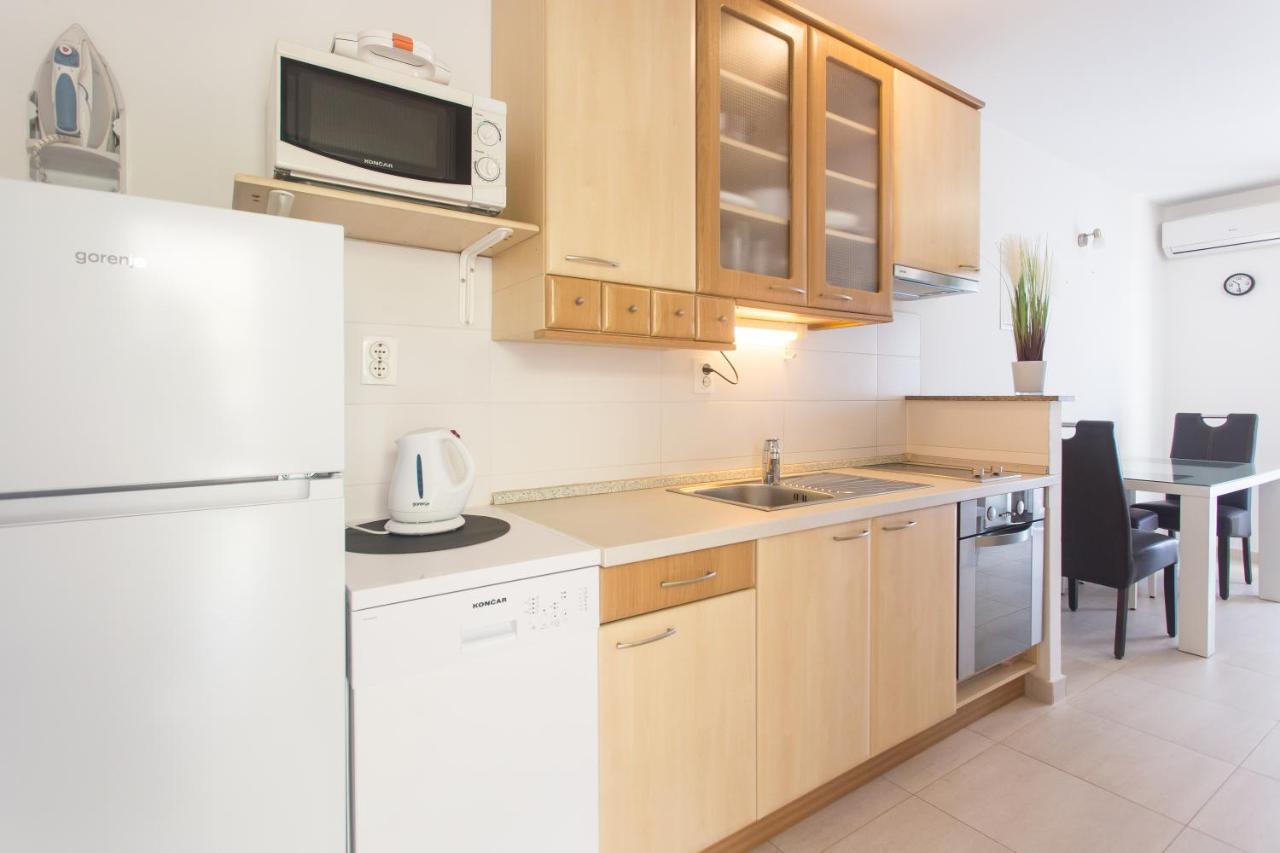 Apartments Bandic - 30 Meters To The Beach Trogir Exteriér fotografie