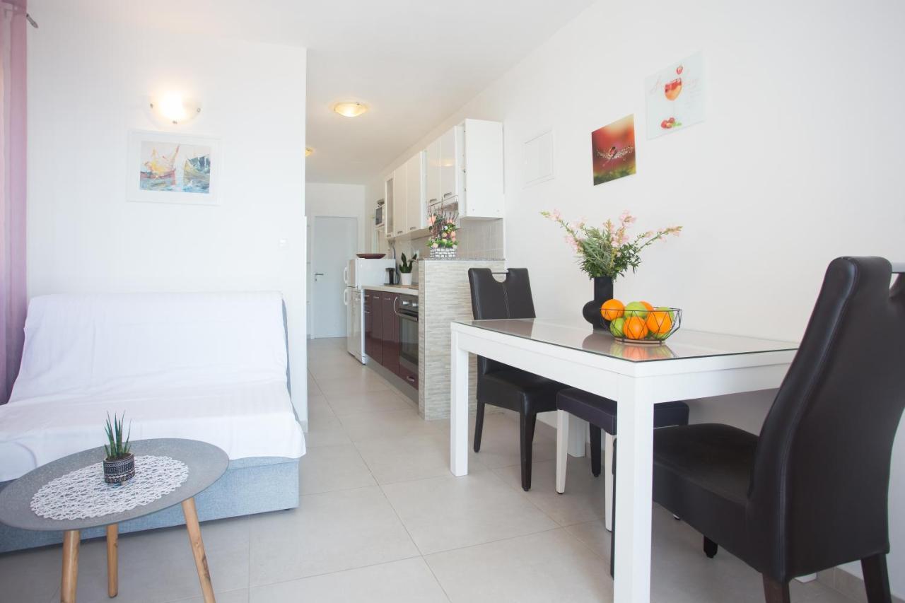 Apartments Bandic - 30 Meters To The Beach Trogir Exteriér fotografie